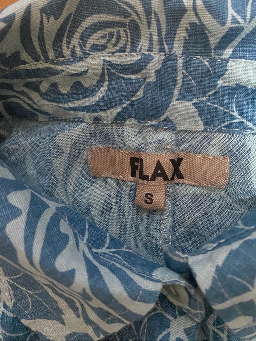 Flax 100% Linen Blue Floral Button-Down Shirt - Picture 4 of 6